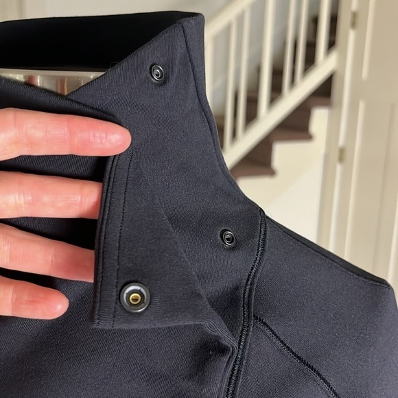 lululemon Rulu Rally Wrap in Black NWT Size 0 - Picture 3 of 15